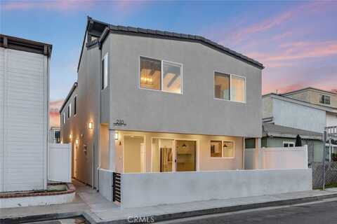 210 Grant Street, Newport Beach, CA 92663