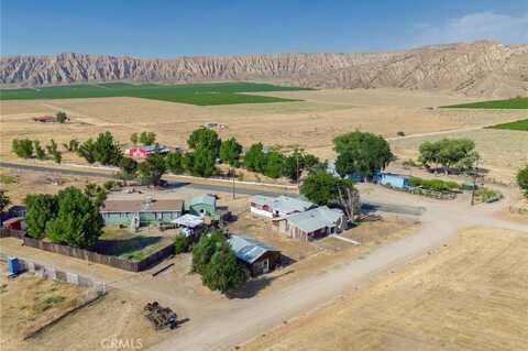 4050 El Roblar Street, New Cuyama, CA 93254