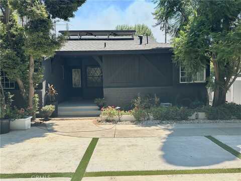 15760 Saticoy Street, Van Nuys, CA 91406