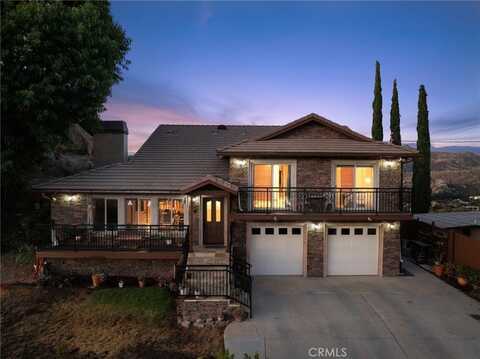 956 Crown Hill Drive, Simi Valley, CA 93063