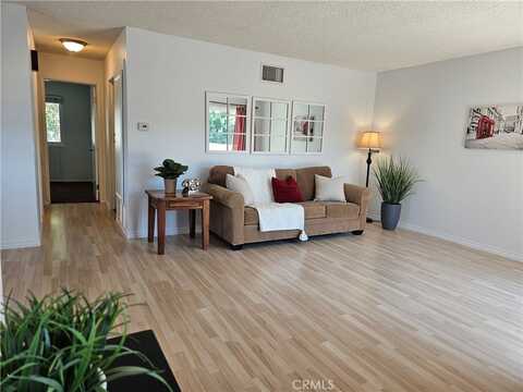 22792 Malaga Way, Lake Forest, CA 92630