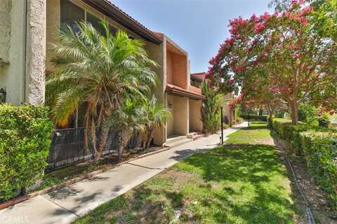 9518 Via Venezia, Burbank, CA 91504