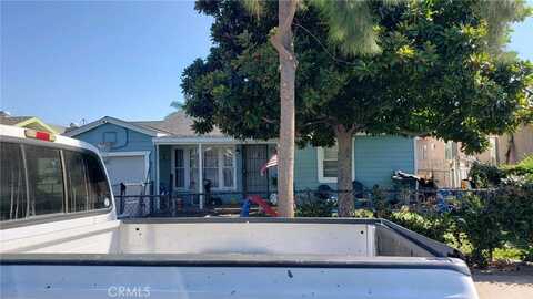 818 E Stearns Avenue, La Habra, CA 90631