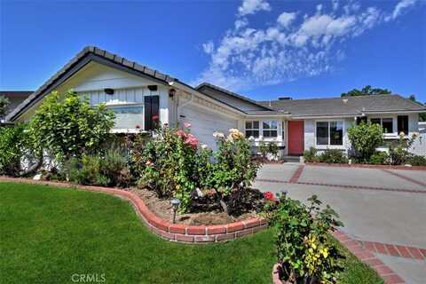 6607 Whitaker Avenue, Lake Balboa, CA 91406