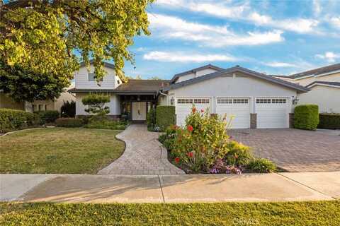 1795 Hummingbird Drive, Costa Mesa, CA 92626