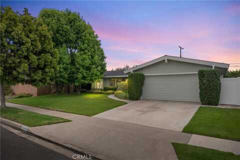 3144 Madeira Avenue, Costa Mesa, CA 92626