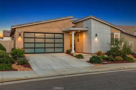 1524 Winding Sun Drive, Beaumont, CA 92223