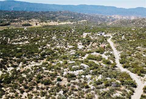 44755 Laura Lane, Aguanga, CA 92536