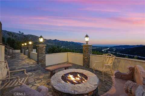 9222 Scotmont Drive, Tujunga, CA 91042