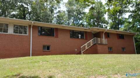 137 Nottingham Road, Rainbow City, AL 35906