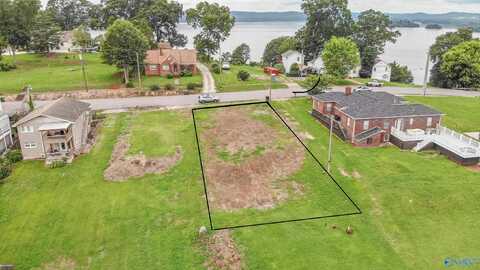 245 Hill Avenue, Guntersville, AL 35976