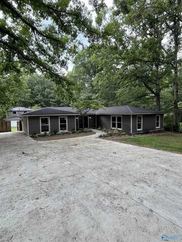 1345 Kelley Drive, Arab, AL 35016