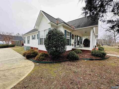 948 Sundown Drive, Arab, AL 35016