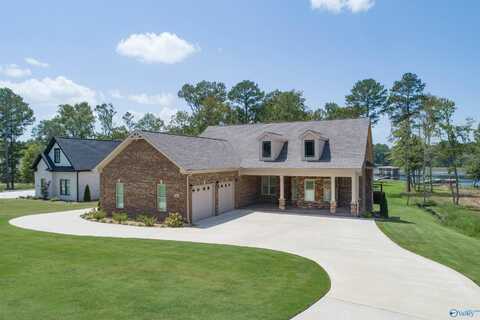 565 Goose Pond Island Drive, Scottsboro, AL 35769