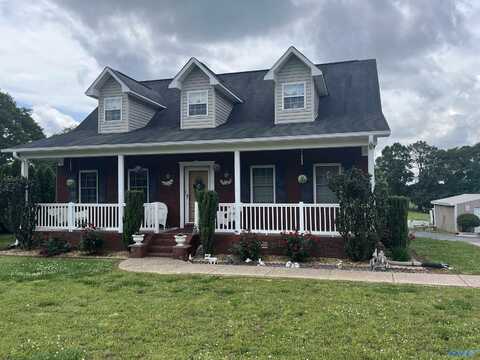 581 Weatherly Avenue, Albertville, AL 35950