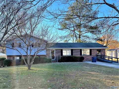 309 Mountain Lake Circle, Rainbow City, AL 35906