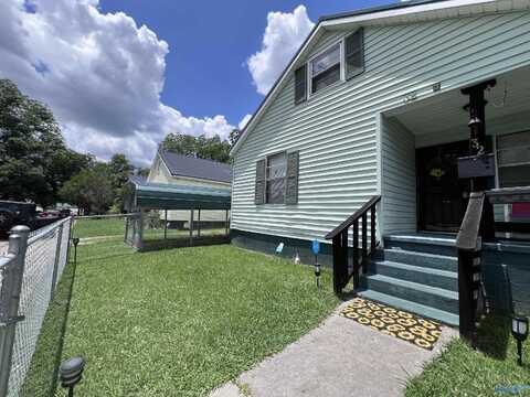 32 E Wilkinson Avenue, Gadsden, AL 35904