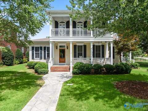 1 Crest Park Drive, Huntsville, AL 35802