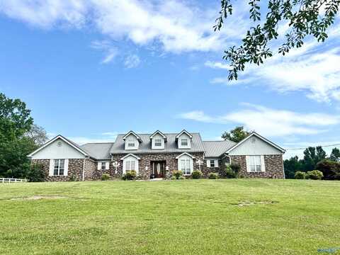 8348 Gallant Road, Gallant, AL 35972