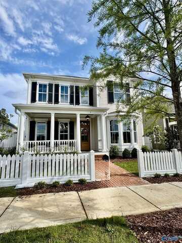 9 Angell Street NW, Huntsville, AL 35806
