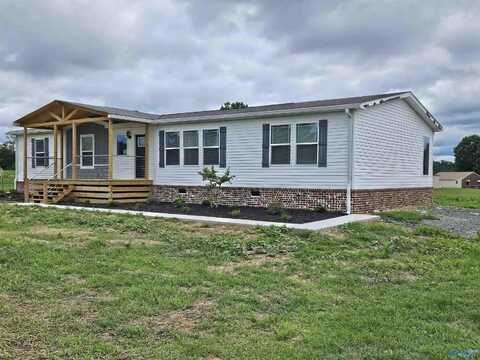 106 County Road 732, Ider, AL 35981