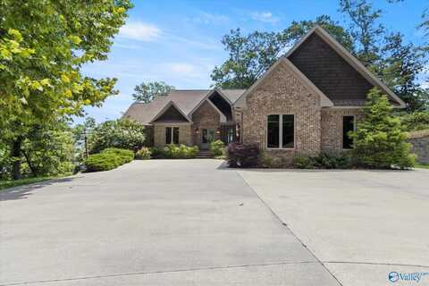 2131 Lookout Mountain Drive, Scottsboro, AL 35769