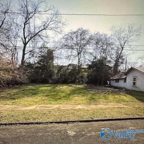 112 W 16th Street, Anniston, AL 36201