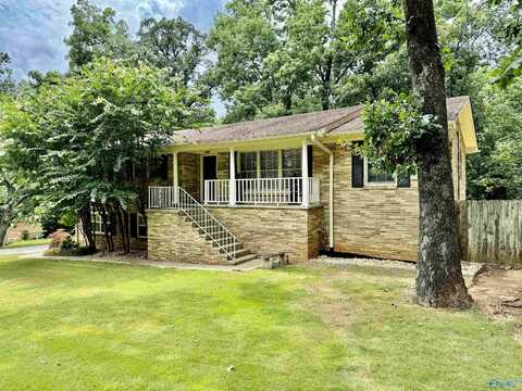 8912 Hickory Hill Lane, Huntsville, AL 35802