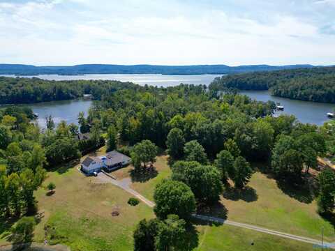9150 Scottsboro Hwy, Scottsboro, AL 35769
