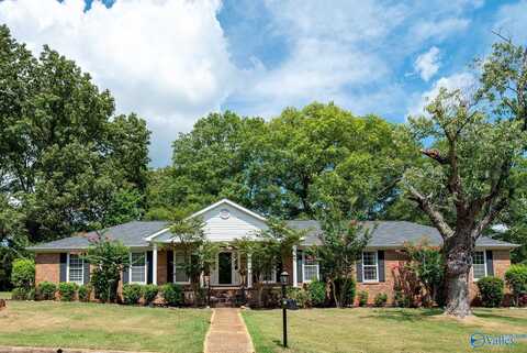 2702 Little John Street, Florence, AL 35633