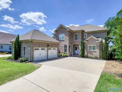 2807 Talon Circle NE, Huntsville, AL 35811