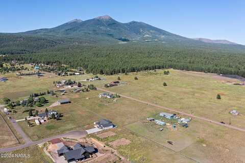 8225 Harmony Lane, Flagstaff, AZ 86001