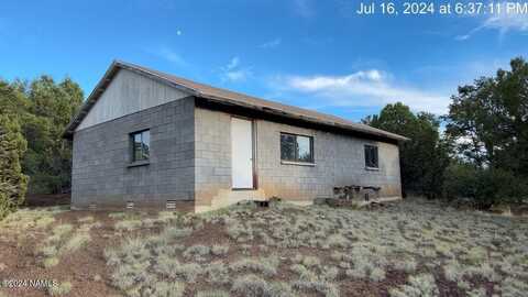 7125 N Apache Avenue, Williams, AZ 86046