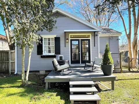 310 St Charles Avenue, Natchez, MS 39120