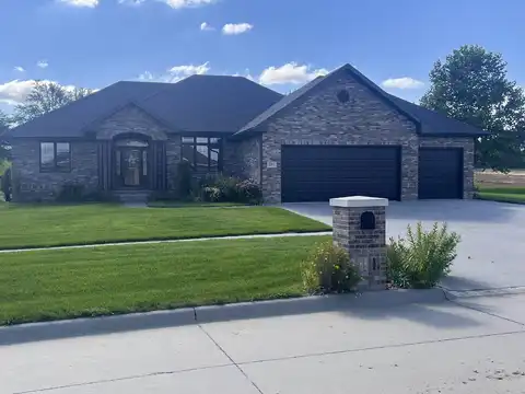 3305 Dover Drive, Norfolk, NE 68701