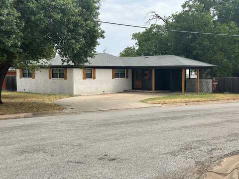 1700 Woodruff, Sweetwater, TX 79556