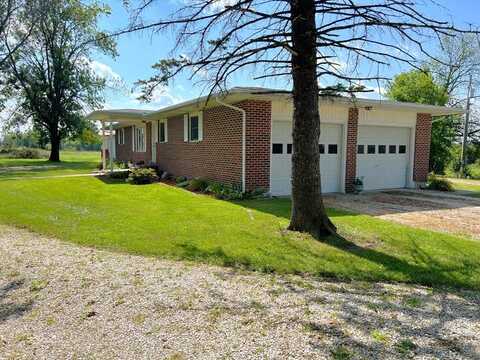 31825 Lochs Place, Macon, MO 63552