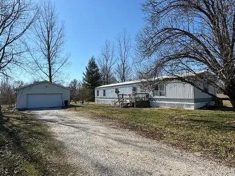 417 Birch St., Hunnewell, MO 63443