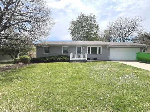 1812 Hillcrest, Trenton, MO 64683