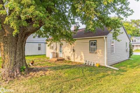 209 N Main Street, Lenox, IA 50851