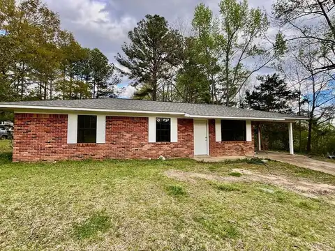 410 Richards Street, Vardaman, MS 38878