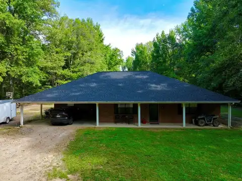 290 Cottage Trail Rd, Batesville, MS 38606