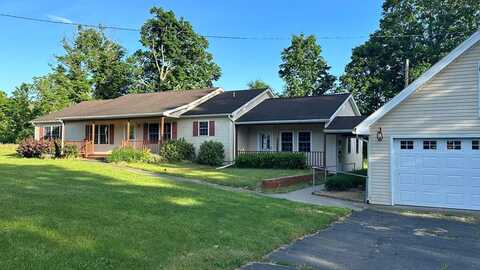 323 State Line Road, Rome, PA 18837