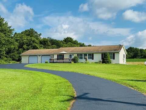 2241 River Rd, Wysox, PA 18854