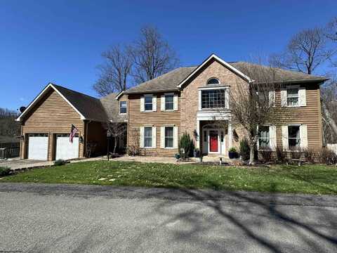 18 Briarwood Terrace, Fairmont, WV 26554