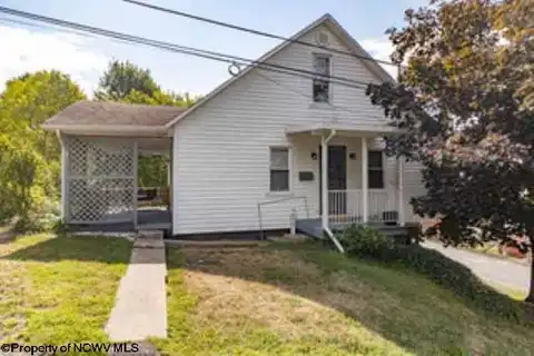 200 1/2 Magnolia Avenue, Clarksburg, WV 26301