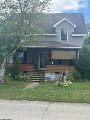 12 Green Street, Buckhannon, WV 26201