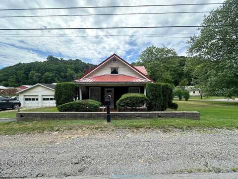 5397 Clarksburg Road, Buckhannon, WV 26201