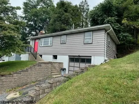 927 Coleman Avenue, Fairmont, WV 26554