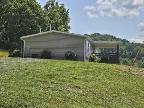 2044 Jarvisville Road, Salem, WV 26426